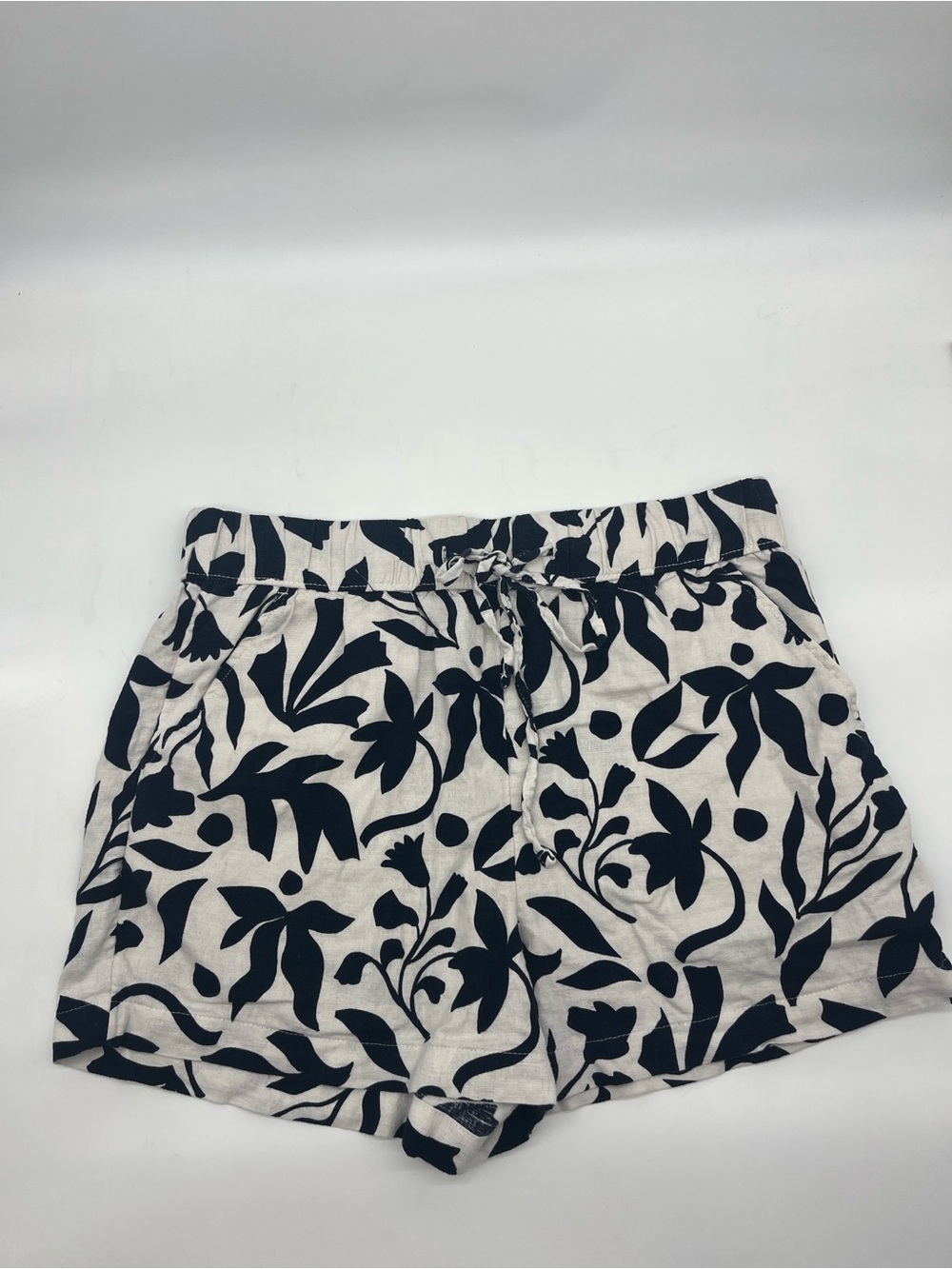 Women’s shorts size Medium
